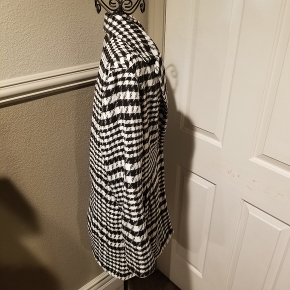 Papaya Weekend Black & White  Coat Size 8 with Pockets - Picture 6 of 9